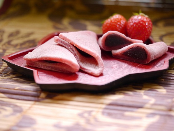 Ichigo Yatsuhashi Rezept aus der japanischen Küche