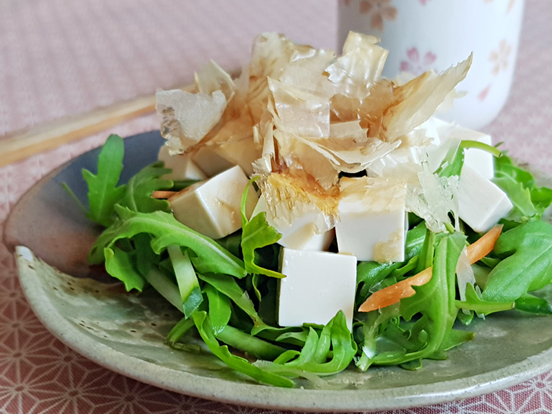 Tofu Salat (豆腐サラダ) - Rezept aus der japanischen Küche